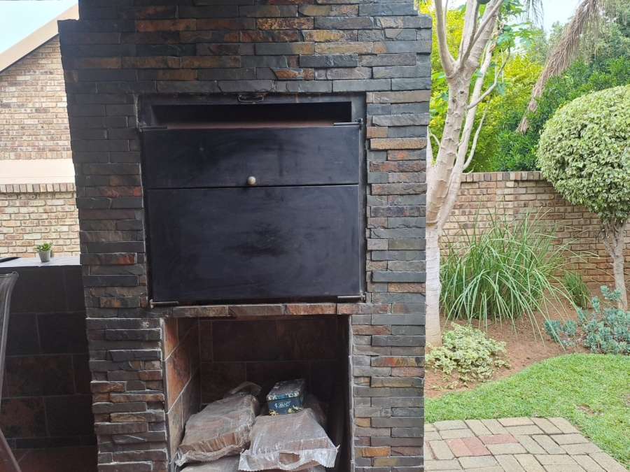 3 Bedroom Property for Sale in Waterval East North West